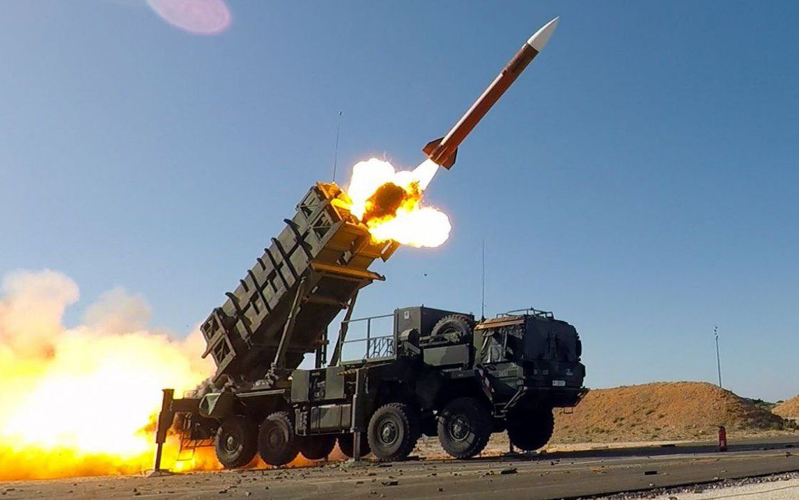 Romania presents Ukraine with Patriot air defense system