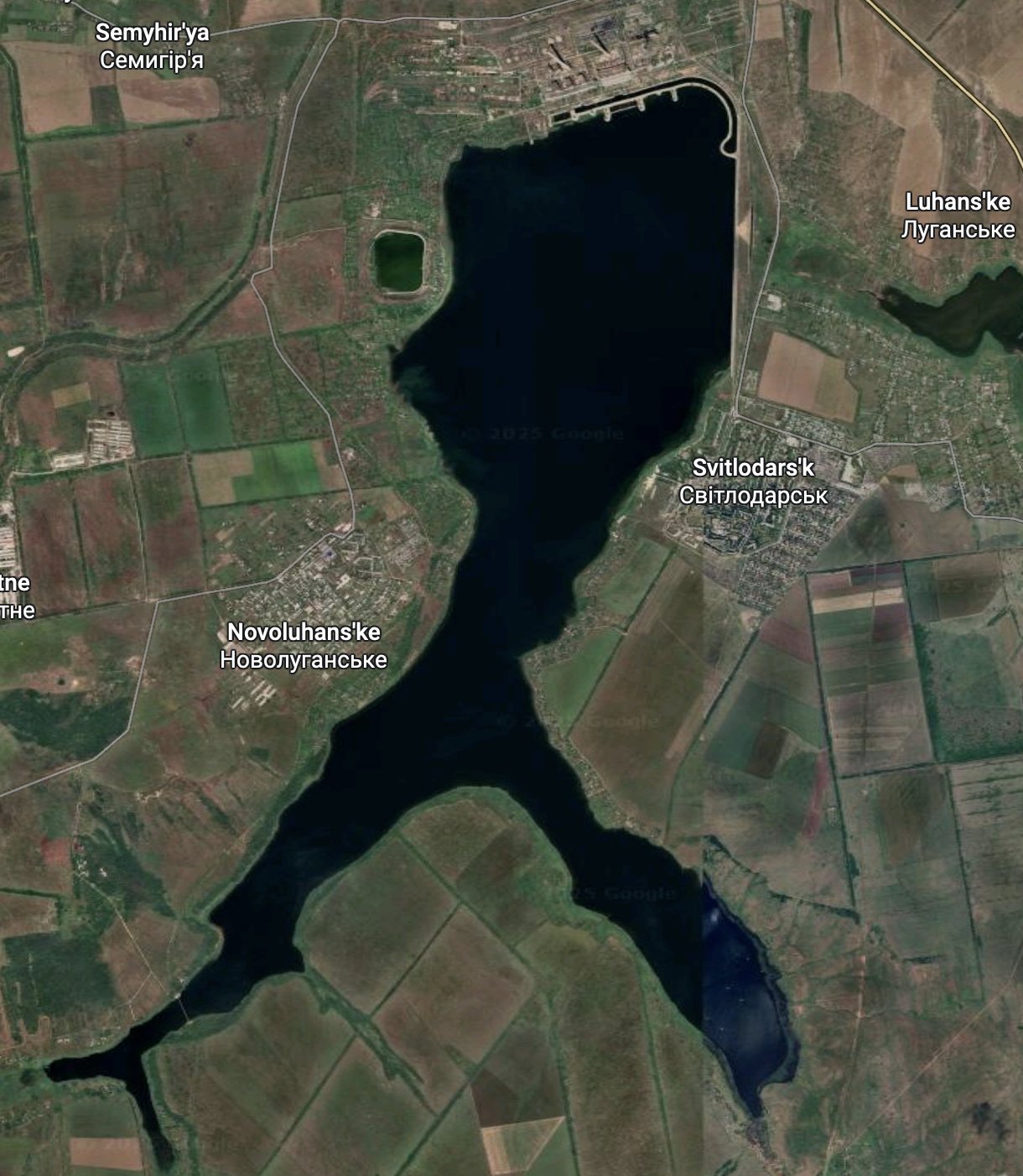 Vuglehirske Reservoir village on Ukraine’s western shore