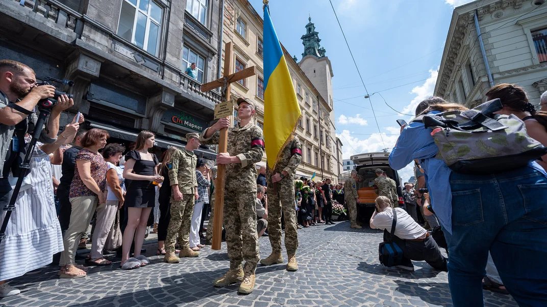 Thousands attend Iryna Farion’s funeral in Lviv