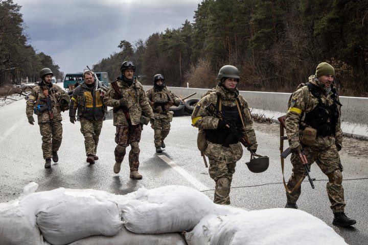 Putin wants Lukashenko to send troops to Ukraine, Belarus officials lobby for war