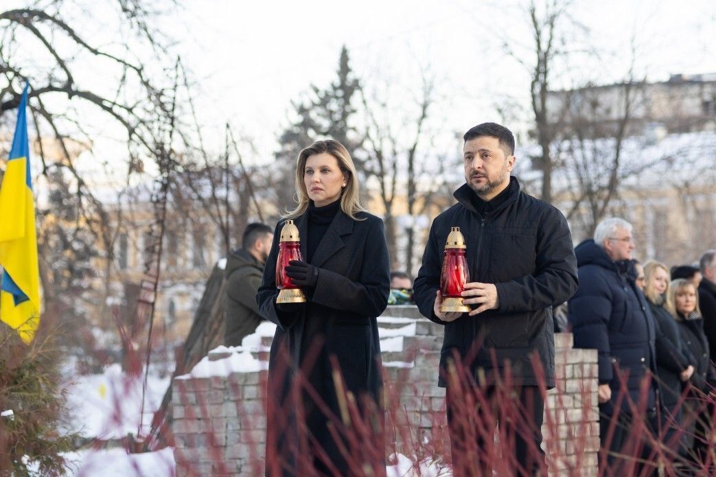 Zelensky honors Heavenly Hundred memory
