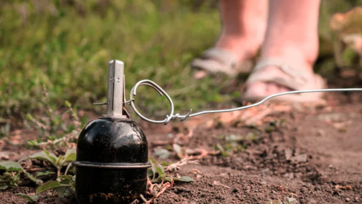 Two civilians blew up on a tripwire in Kherson region