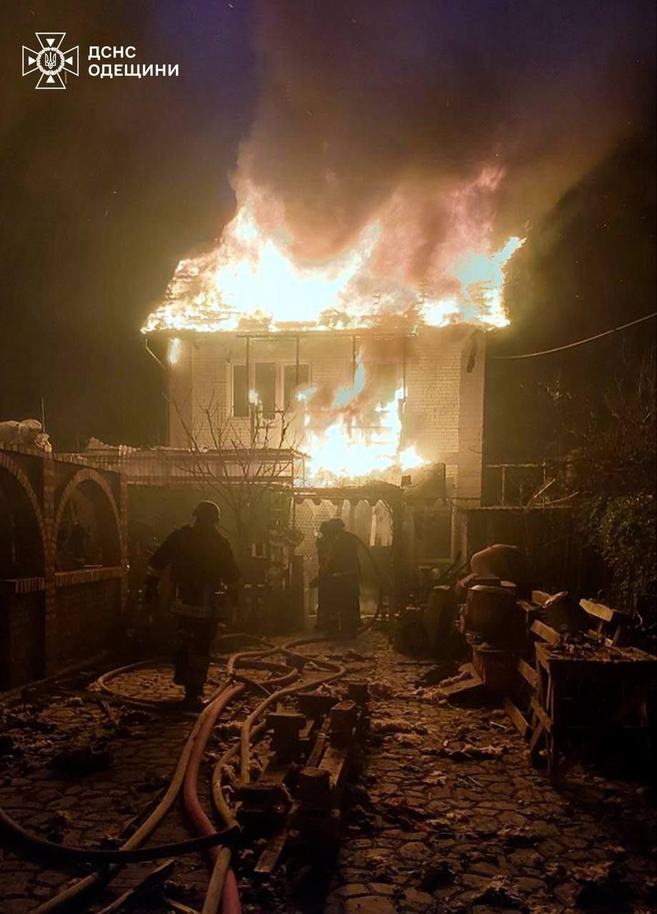 Odesa hit by drone strikes, fires and outages (translated)