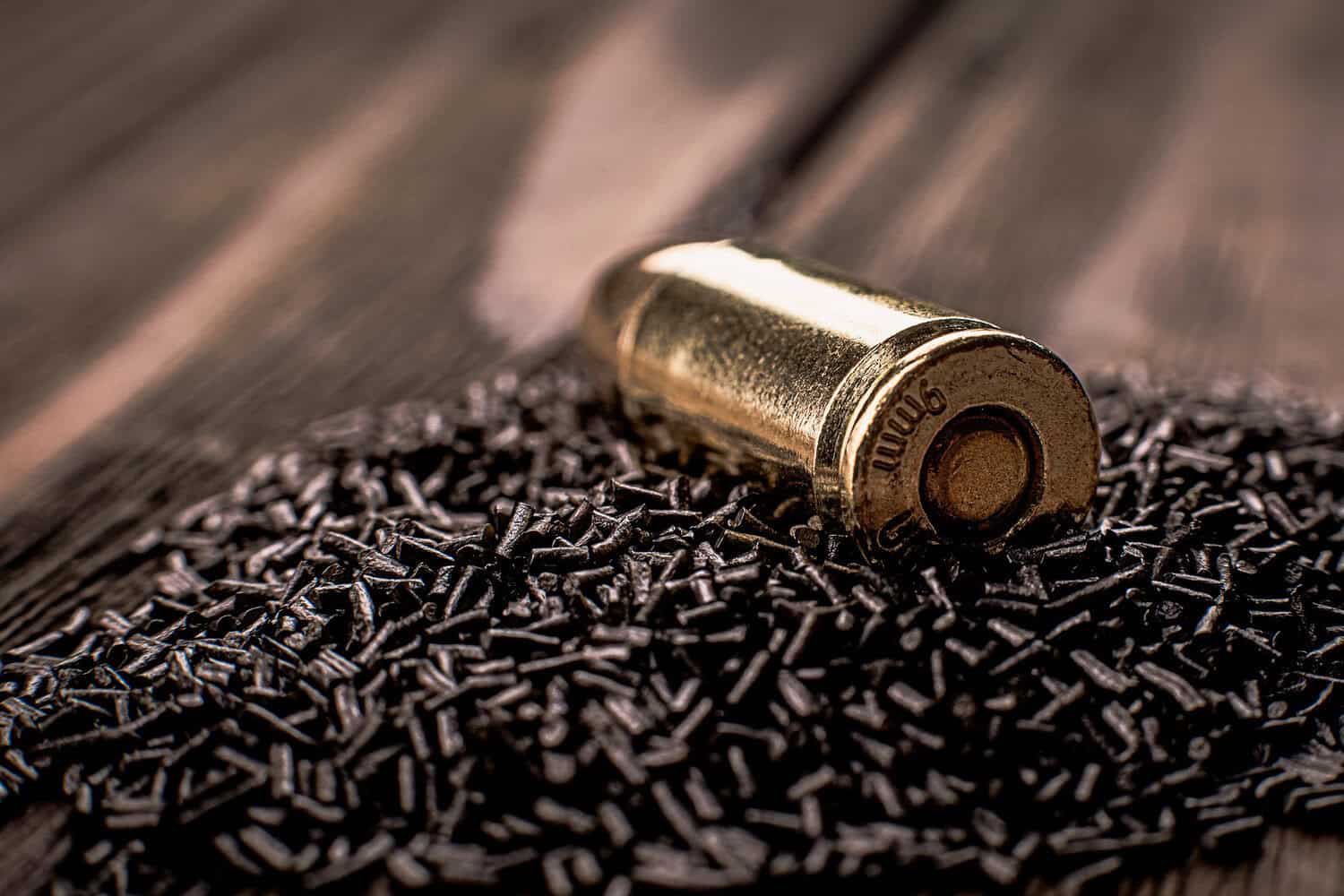 Ukraine plans joint gunpowder production with US
