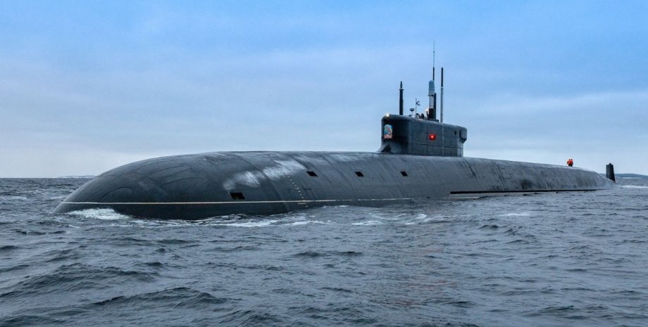 Russia militarizes the Arctic: Soviet bases restored, weapons tested