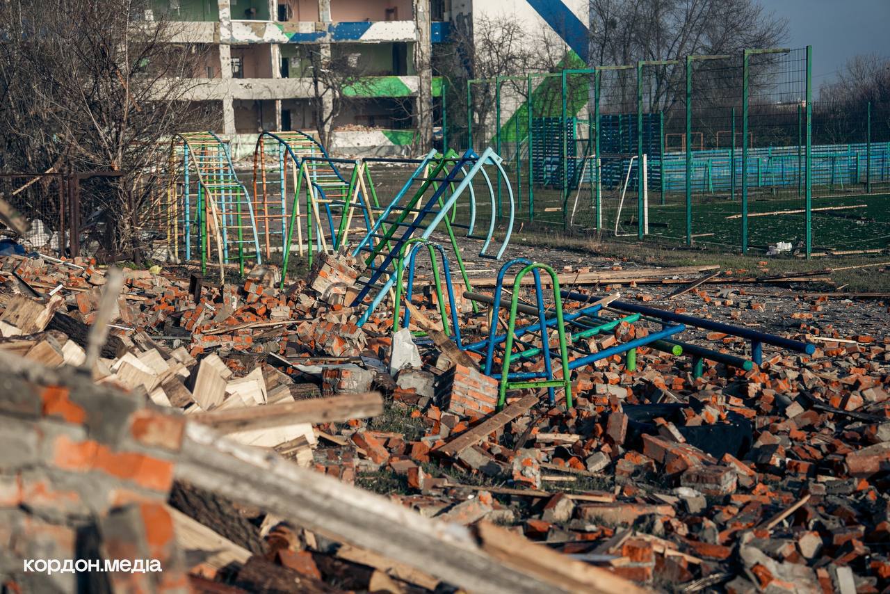 Mass evacuation in Sumy region (short)