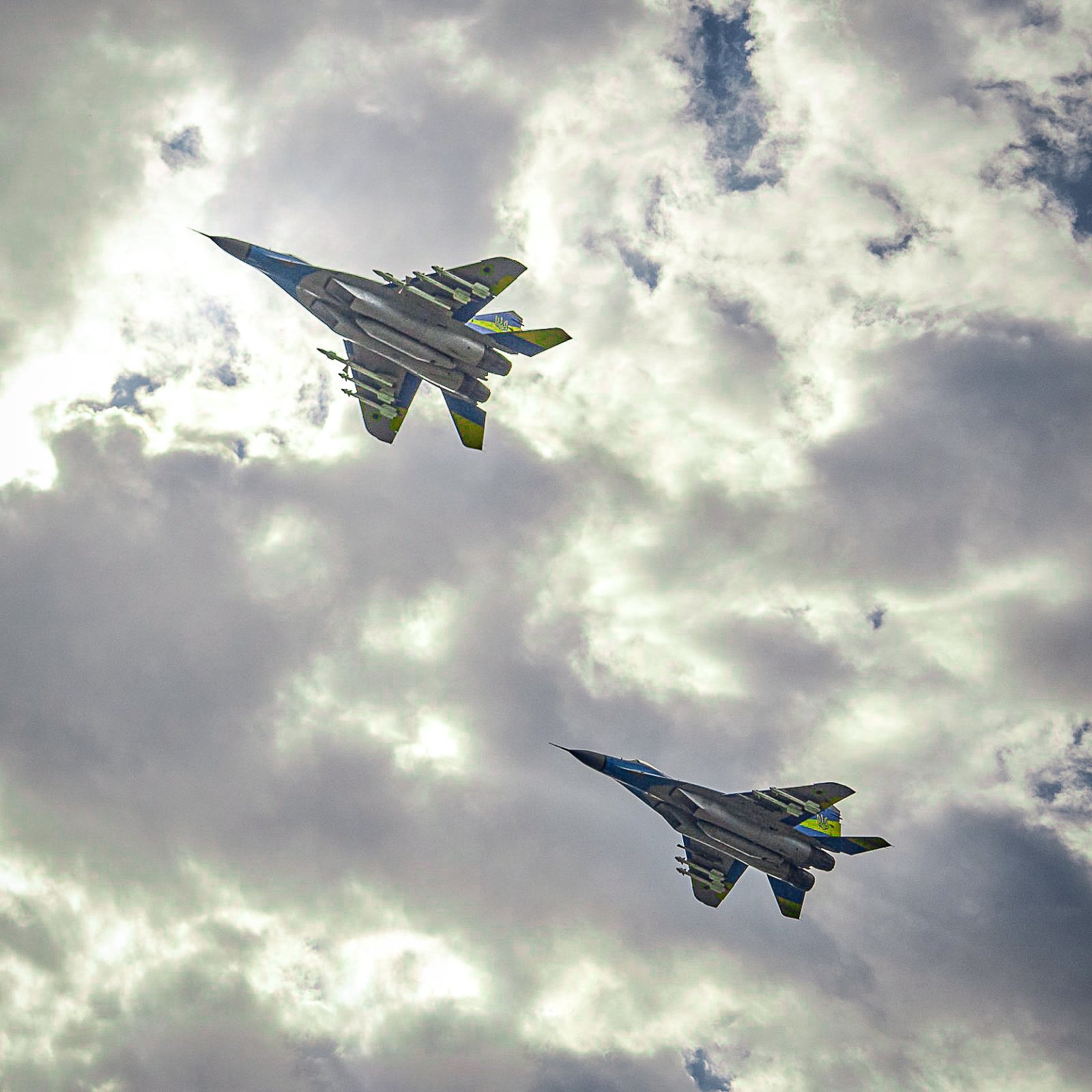 Flight of a pair of Ukrainian MiG-29 fighter jets