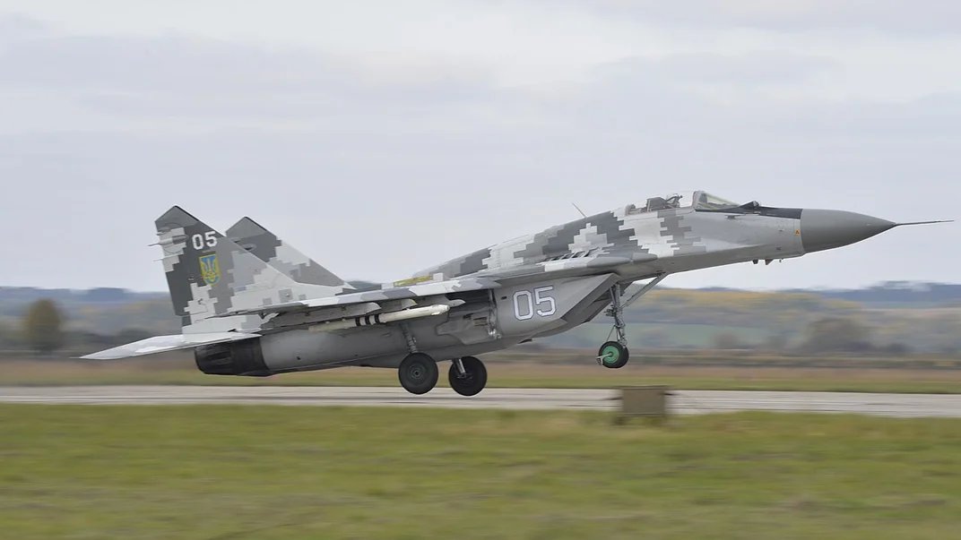 Ukrainian military loses MiG-29 fighter jet, crew safe