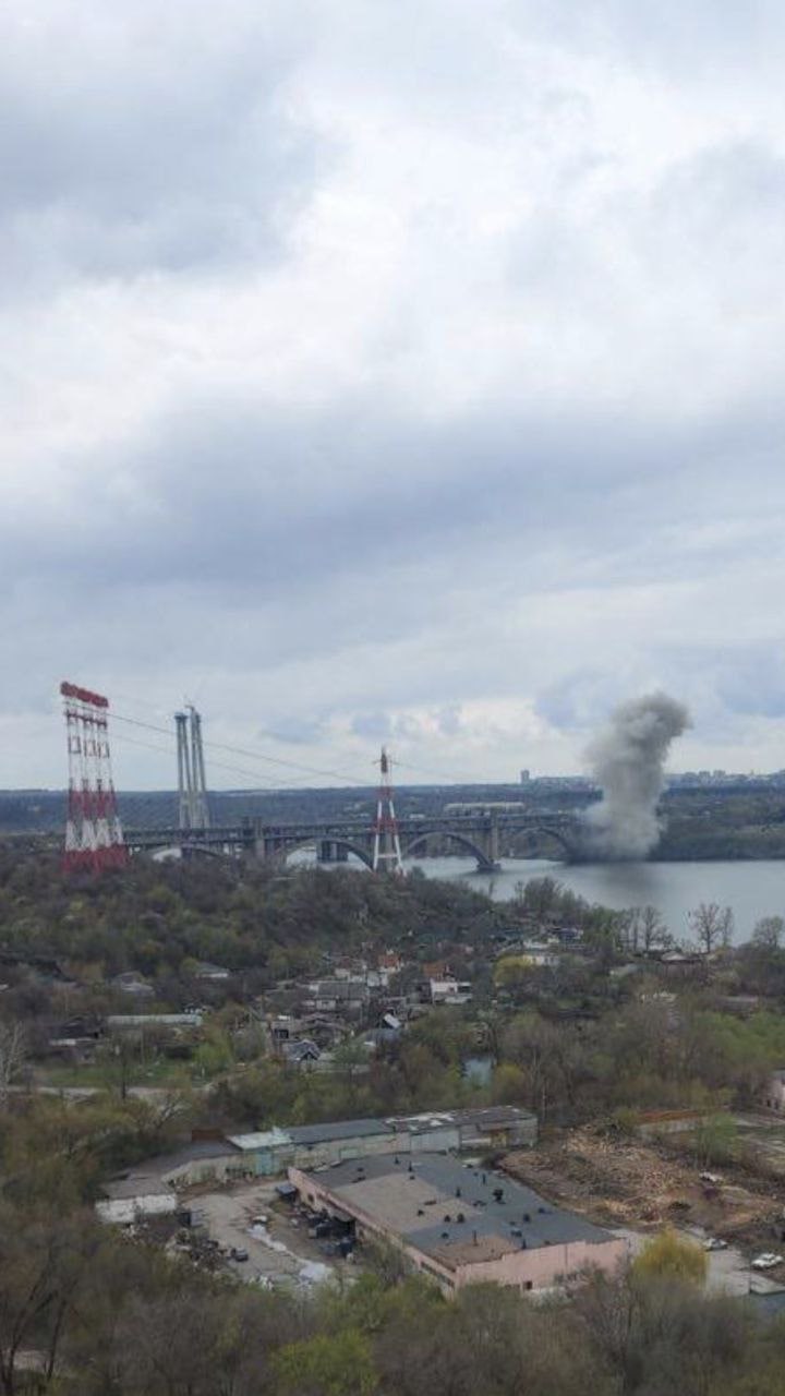 GeoConfirmed: Possible strike on bridge in Zaporizhzhia
