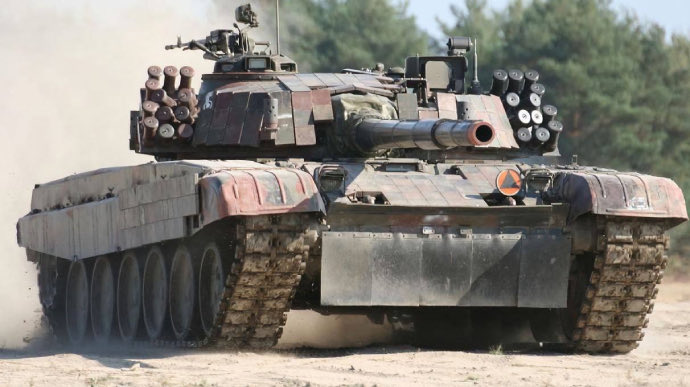 Poland sends PT-91 Twardy tanks to Ukraine, exact number unknown