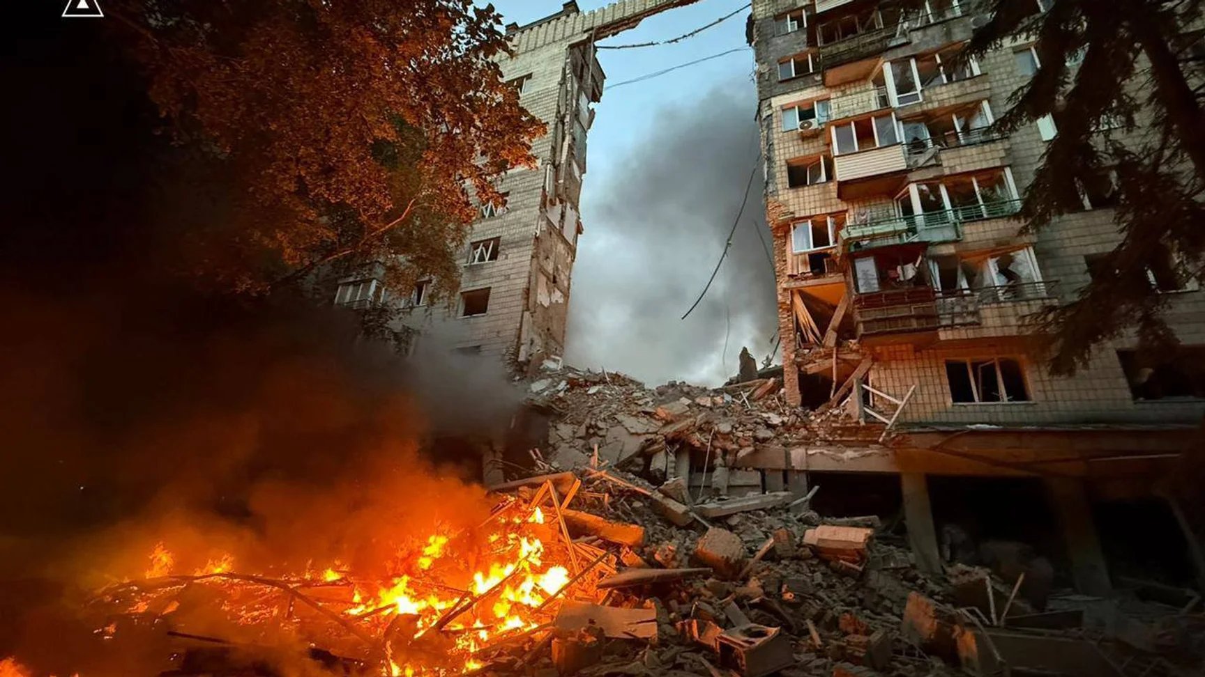 Russian missile hits Kyiv high-rise building