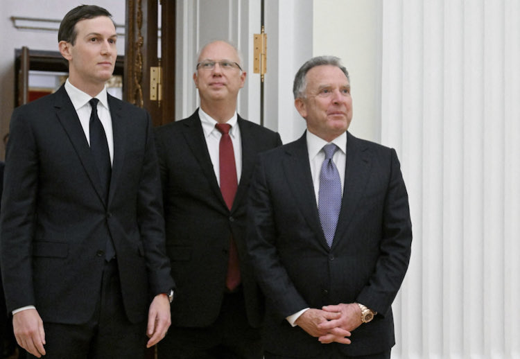 Three Russian envoys in fake Ukraine talks