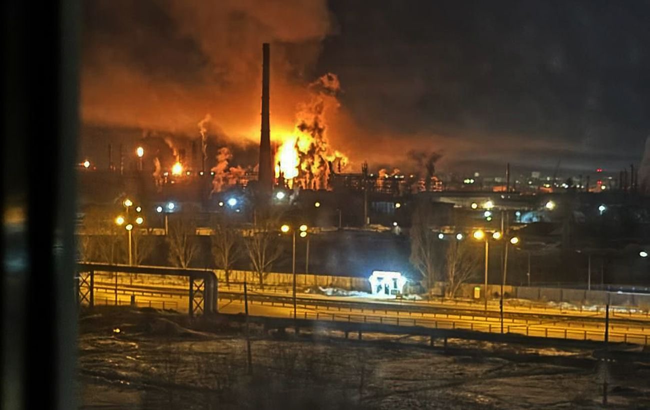 Ukraine drone attack halts production at Russia’s Kuibyshev oil refinery near Samara