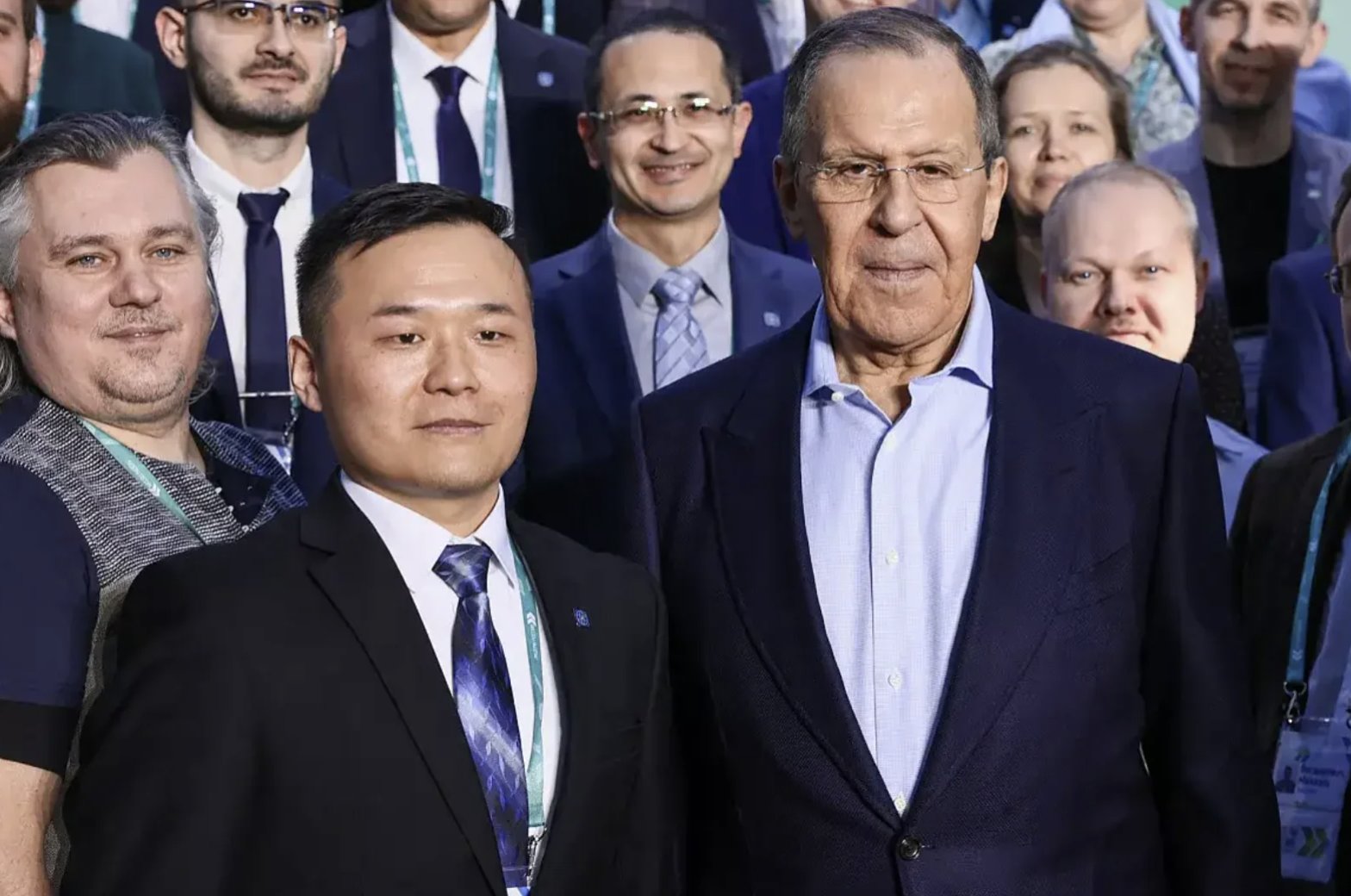 Chinese Companies Aid Russian Construction in Occupied Donetsk