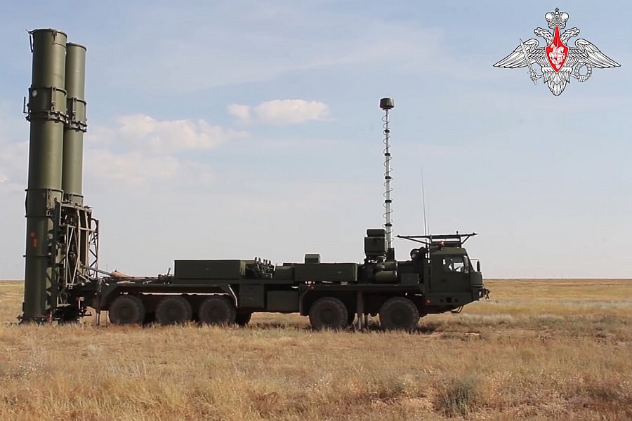 Russian S-500 system destroyed by ATACMS cluster missiles