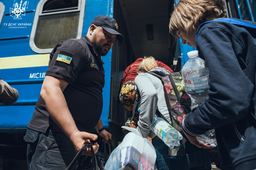 Compulsory evacuation of adults in 10 settlements of Kharkiv region