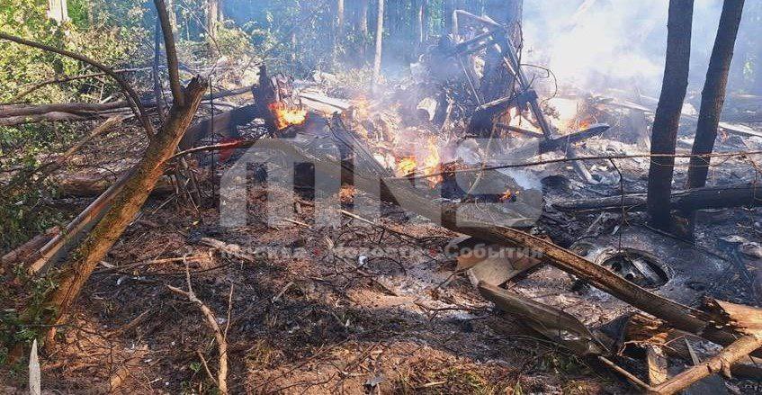 First footage from the crash site of a Russian Mi-8 helicopter in the Oryol region