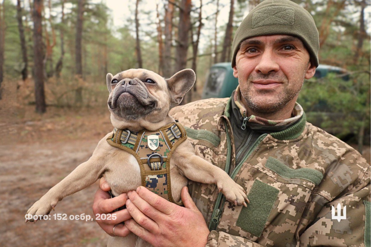 Stand with Ukraine and its brave defenders, the 152nd Jaeger Brigade.
