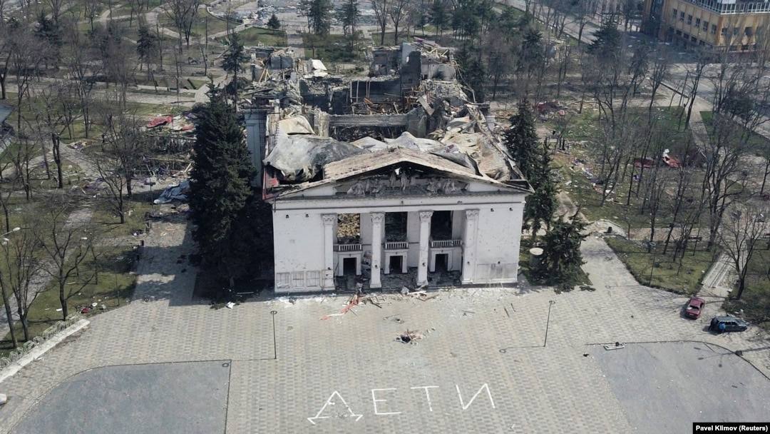 Occupants reopen Mariupol theater after bombing