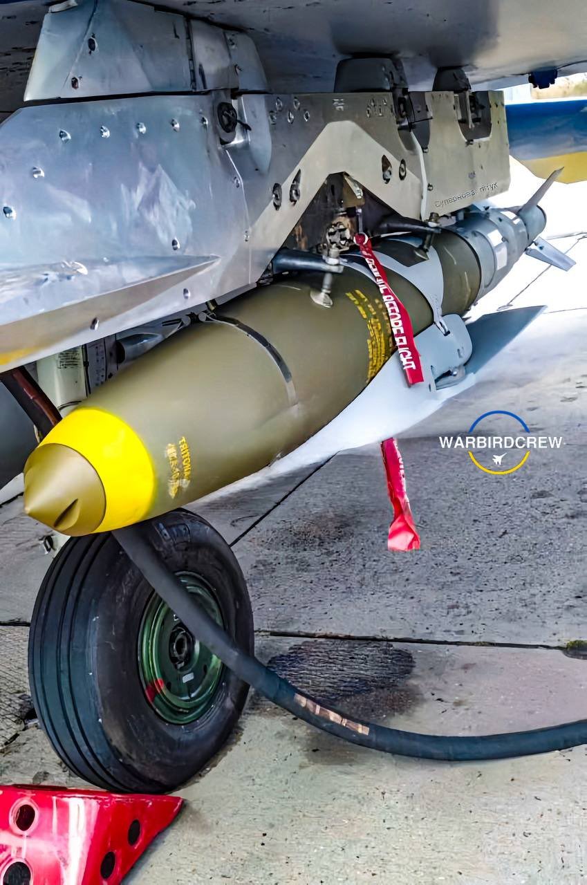 Ukrainian MiG-29 equipped with American JDAM-ER guided air bomb