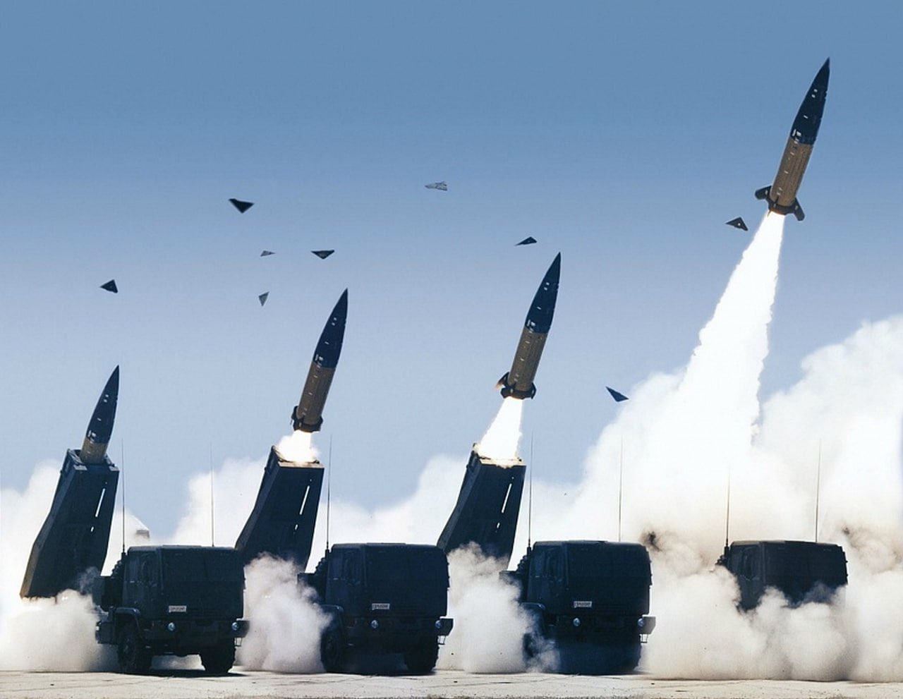 US allows Ukraine to strike deep into Russia if front expands