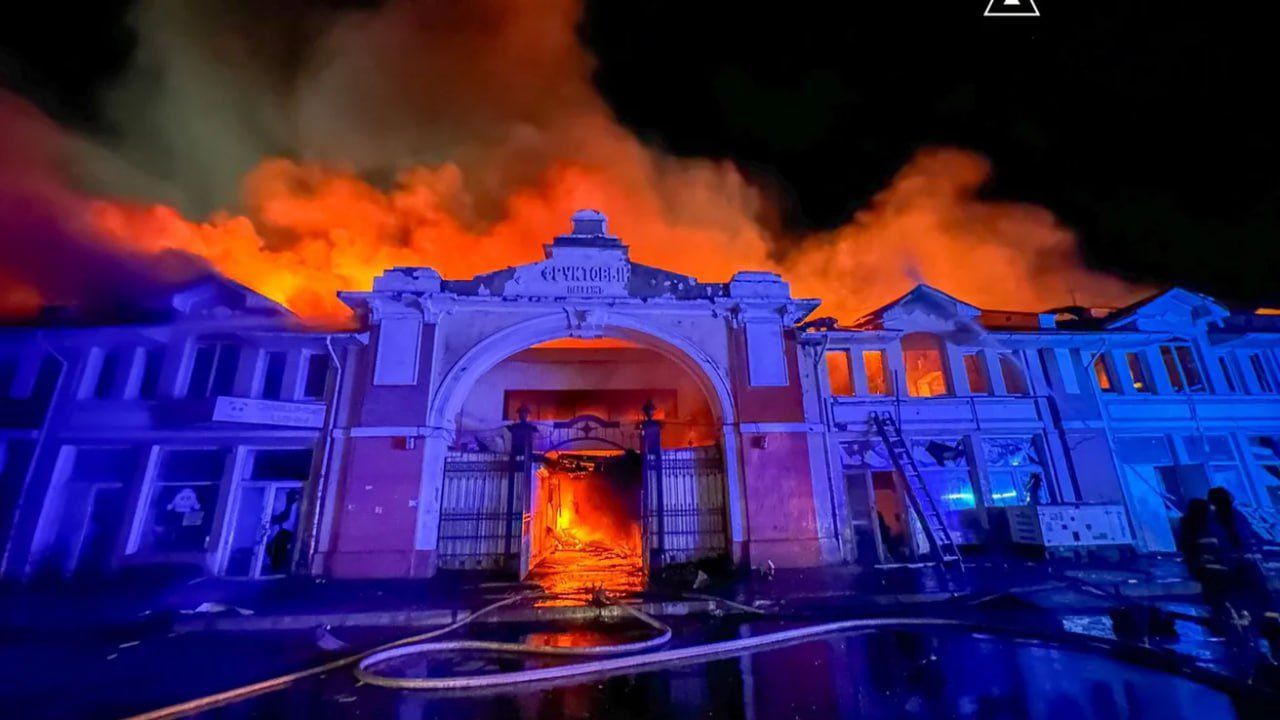 Massive Russian strike on Odesa damages homes, landmarks, and Pryvoz Market