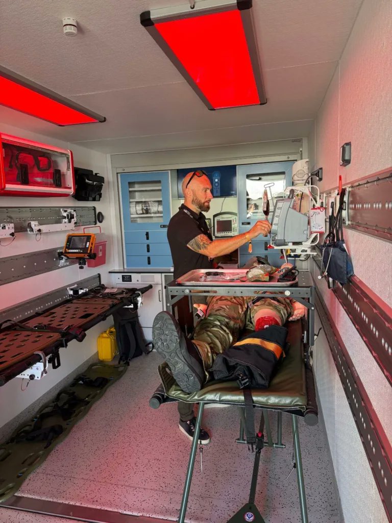 Two Norwegian medical containers for Ukraine via Fritt Ukraina