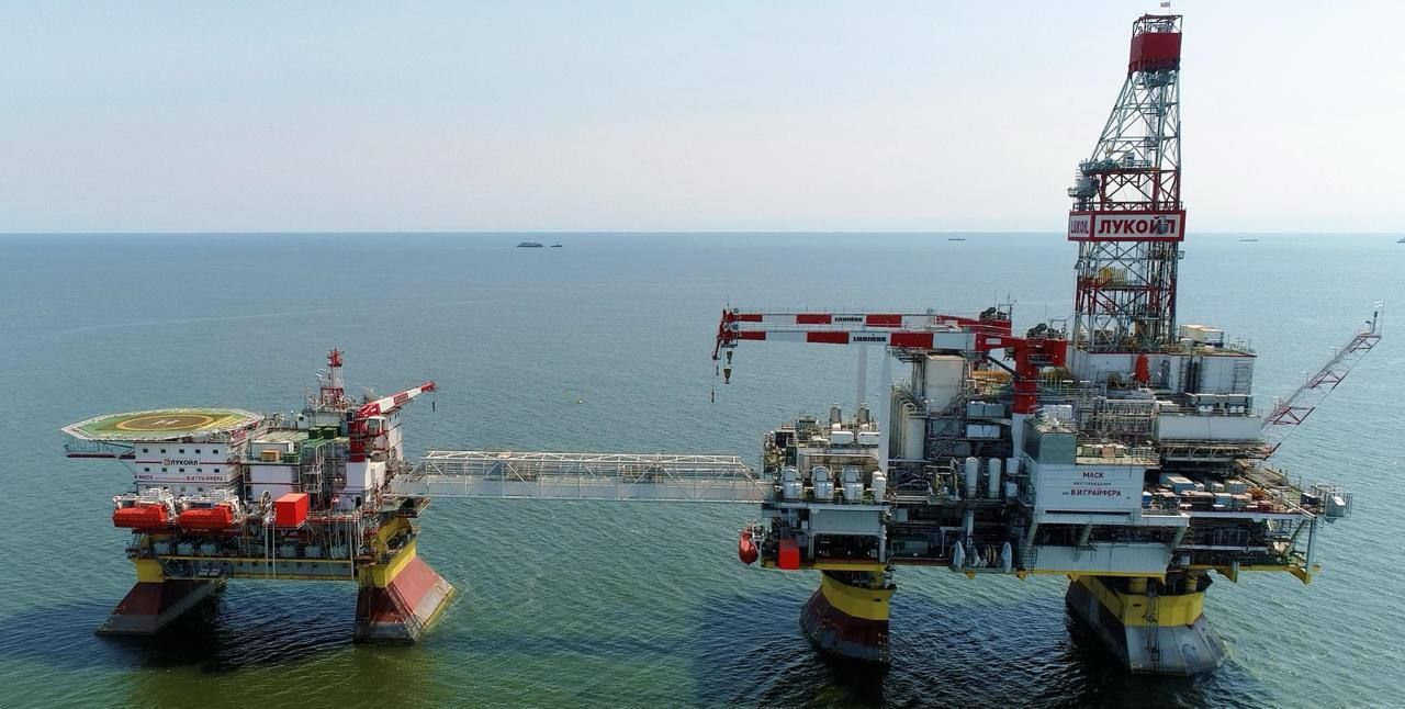 Ukrainian drones strike Russian oil platform