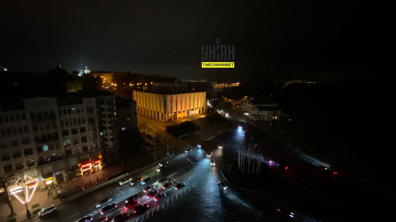 Kyiv blackout from Russian strikes, emergency power outages introduced