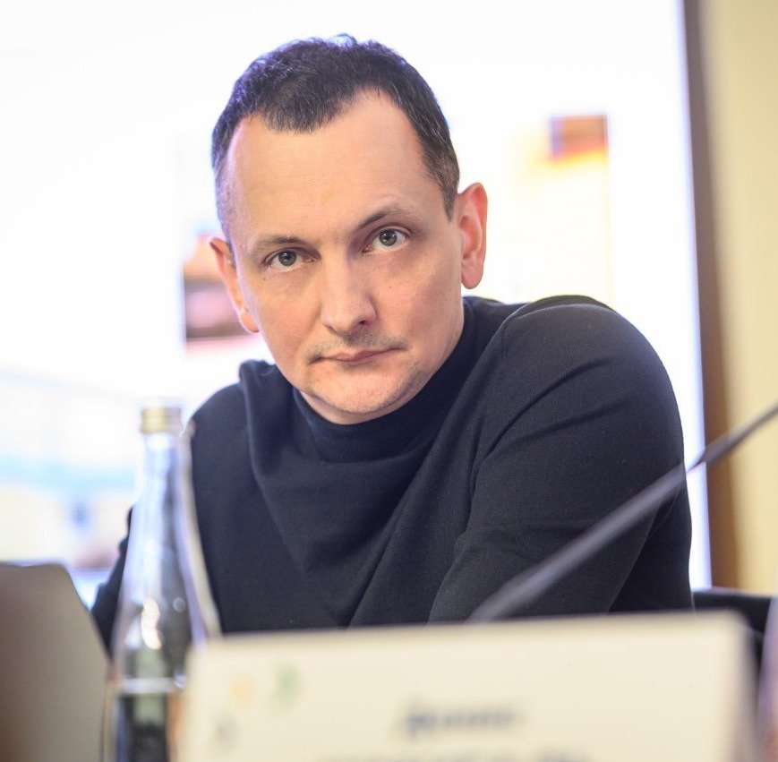 Golik’s Phone Reveals 4 Billion Deal Texts