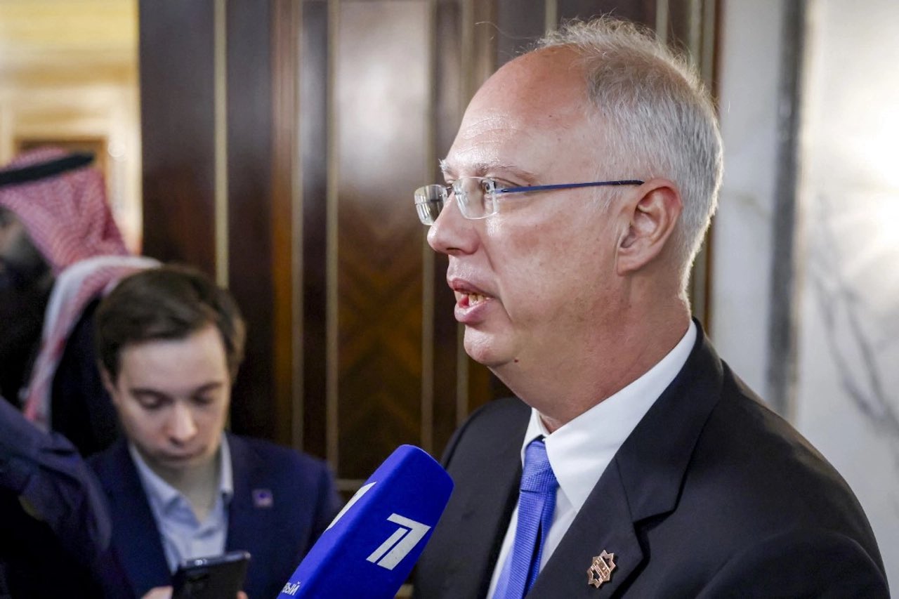 Kremlin negotiator’s sister entered Ukraine with US passport