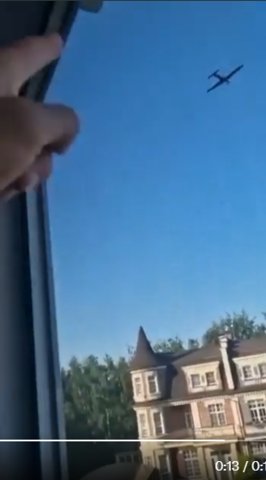 Thread on drone attack on Moscow, based on geolocated footage