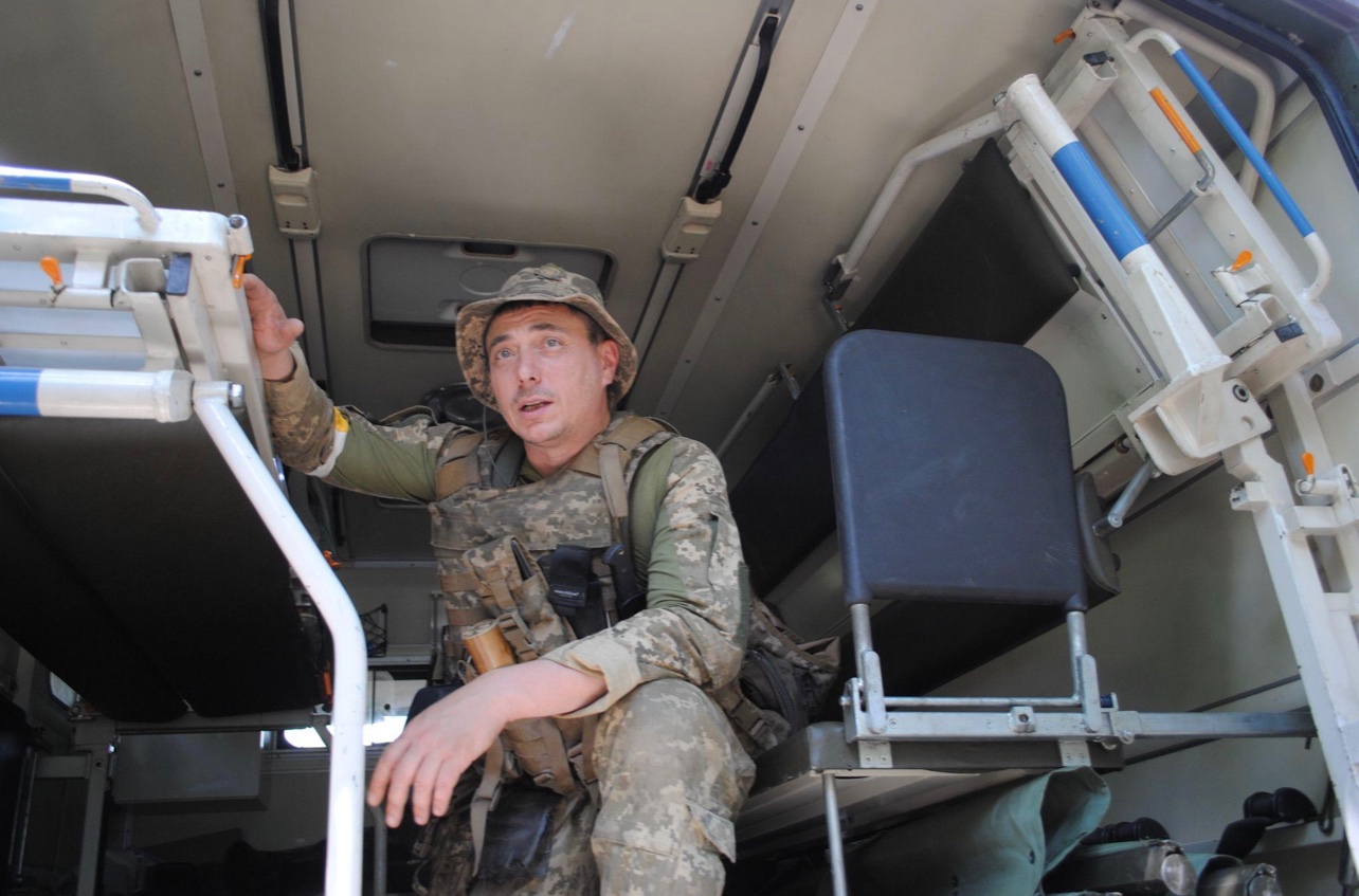 Combat medics save an unresponsive defender