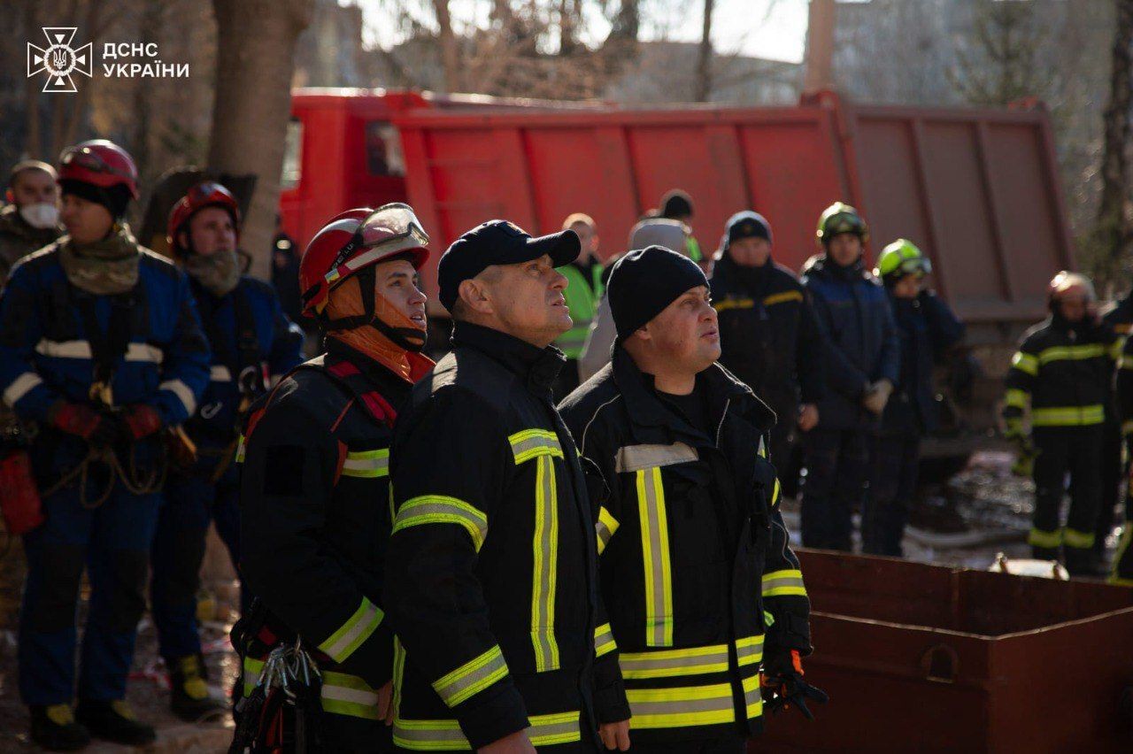 Russia kills 25, injures 73 in Ternopil attack; rescue efforts continue