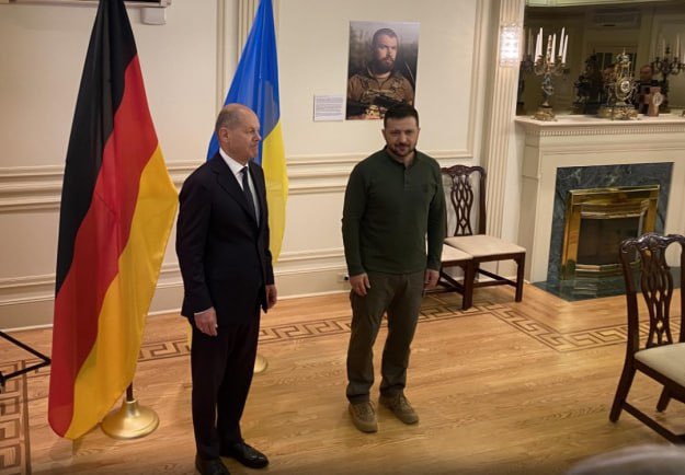 Zelensky meets German Chancellor Scholz in New York