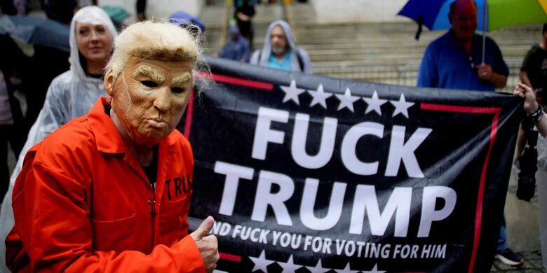 “No Kings”: Americans Protest Trump’s Policies