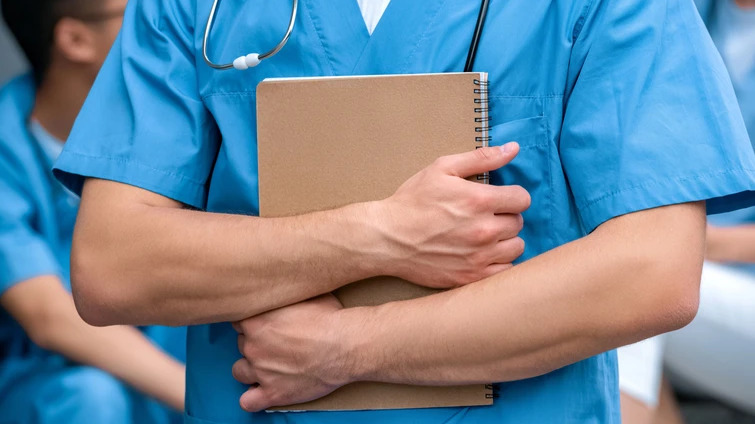 Ukraine to Restore Military Training for Medics