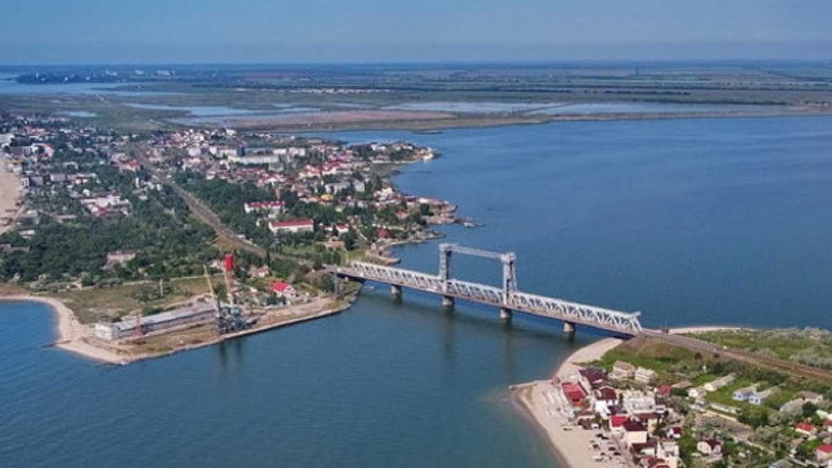 Russian missiles hit bridge across Dniester Estuary in Odesa region
