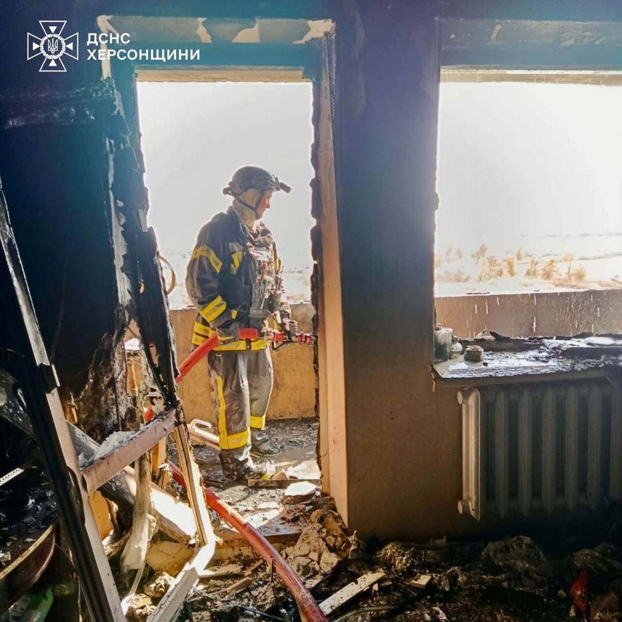 Ukrainian Rescuers Save Man from Drone-Hit Building in Kherson