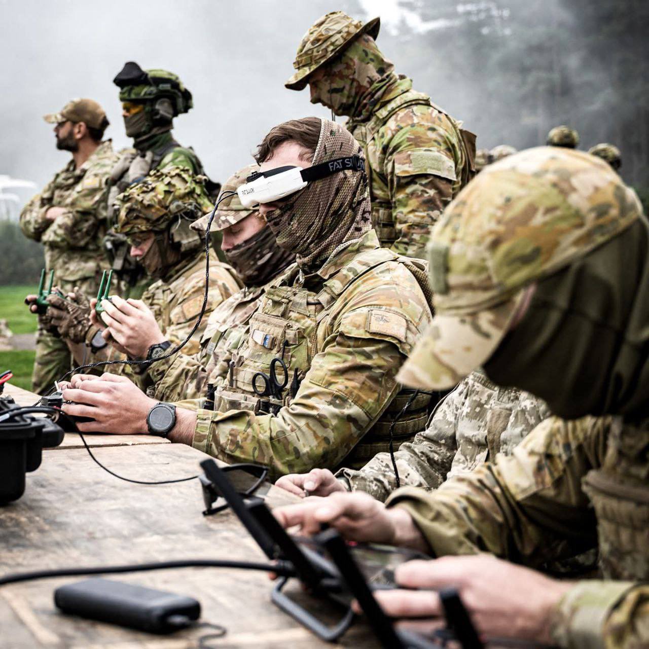 Ukrainian operators train Australian and Swedish forces on FPV drones in UK