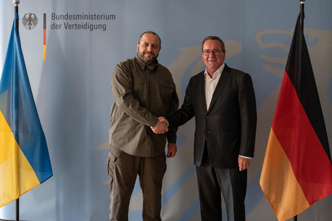 Ukrainian, German Defense Ministers Discuss Cooperation