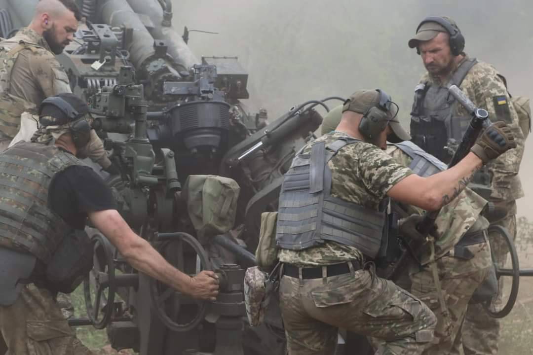 44th Artillery Brigade’s M777 Howitzers in Action on the Battlefield