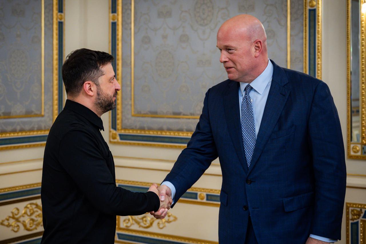 Ambassadeur US à l’OTAN rencontre Zelensky et Shmyhal