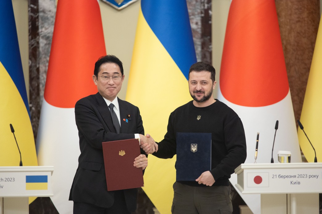 Ukraine and Japan sign 10-year security agreement