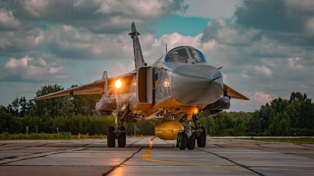 Ukrainian Su-24 Bomber with SCALP Missiles