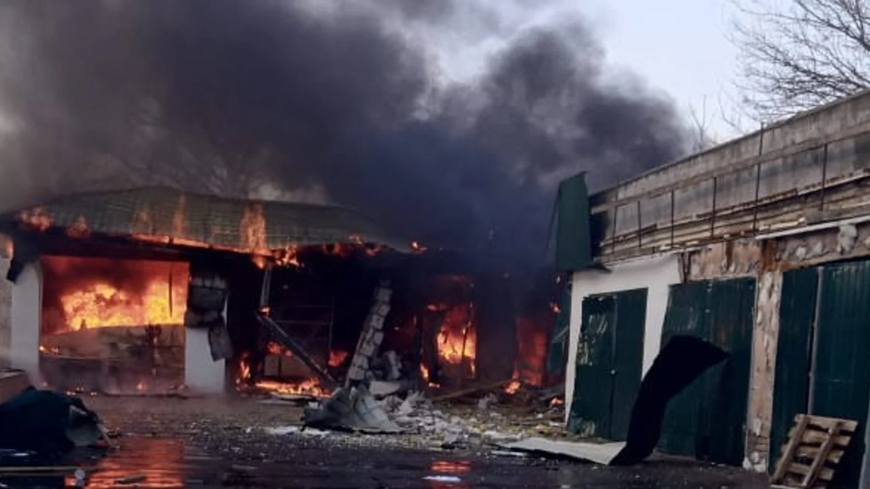 Russia strikes Kherson Oblast: 1 killed, 6 wounded