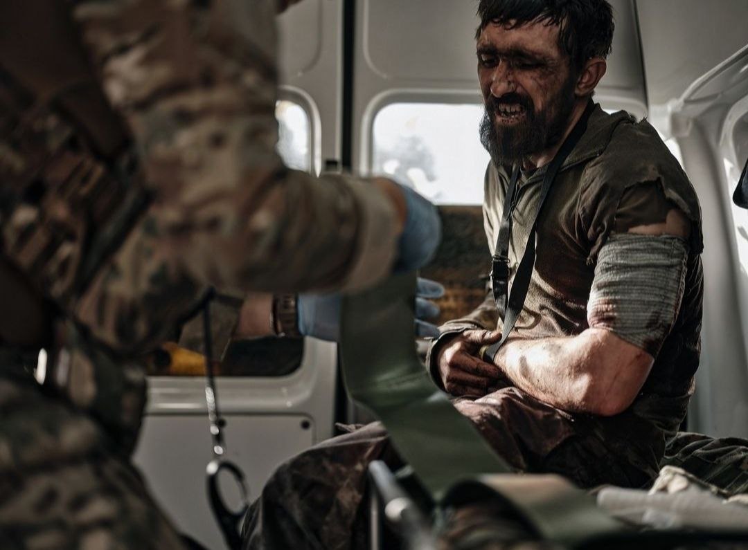 Wounded warrior near Avdiivka