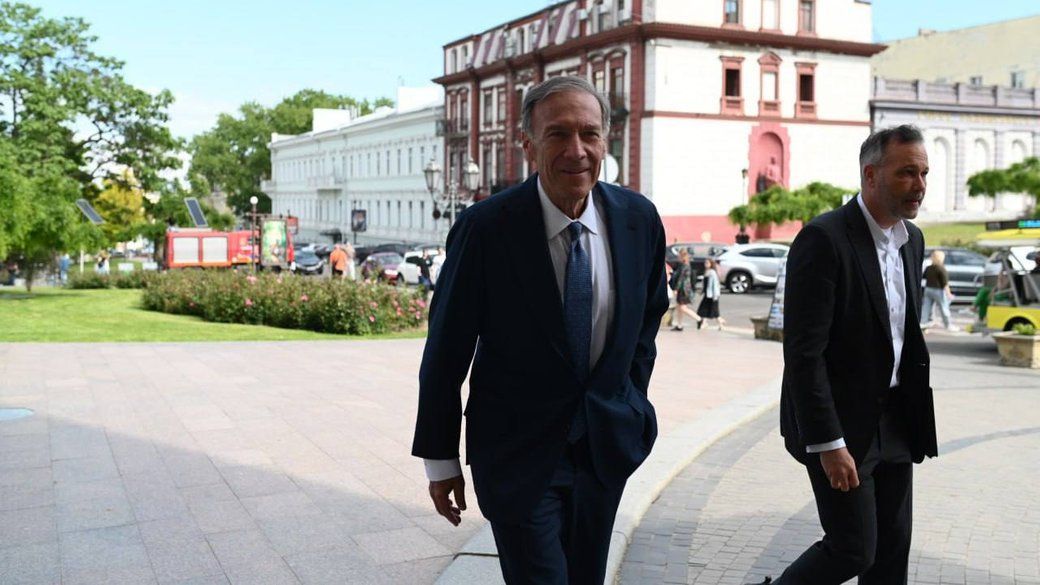 Pompeo joins Ukrainian missile firm advisory board