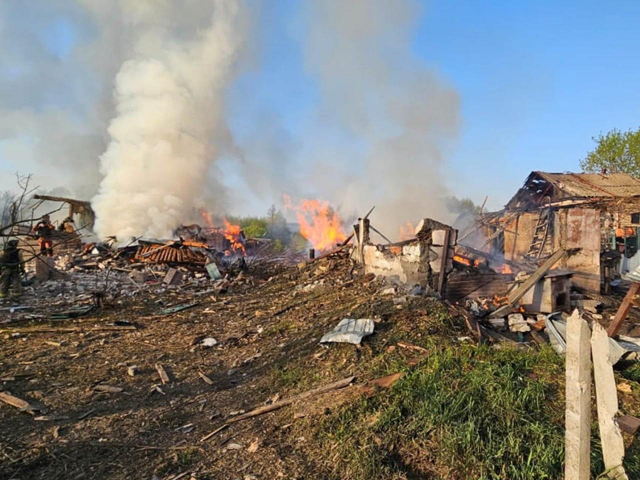 Father and son killed, mother injured by Russian airstrike