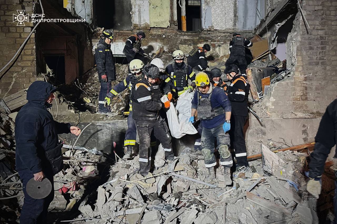 Russian strike on Kryvyi Rih: 14 injured, 3 dead under rubble